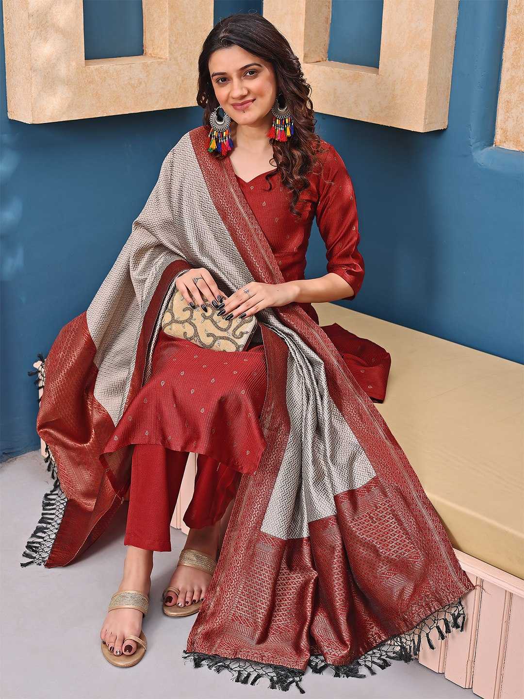 Jacquard Ladies Silk Party wear suit